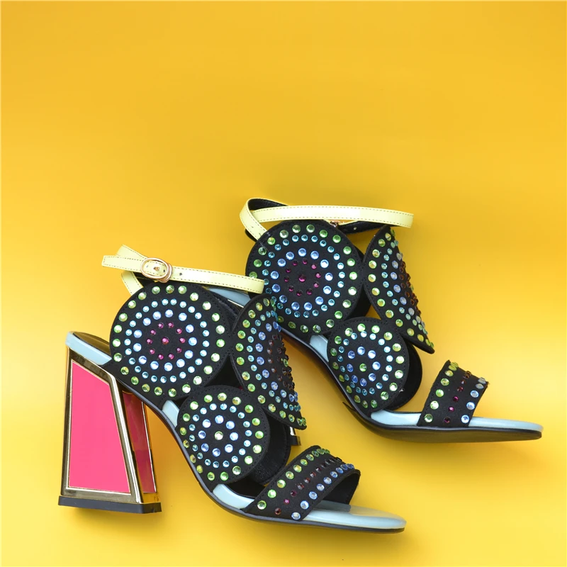 

Women's Shoes