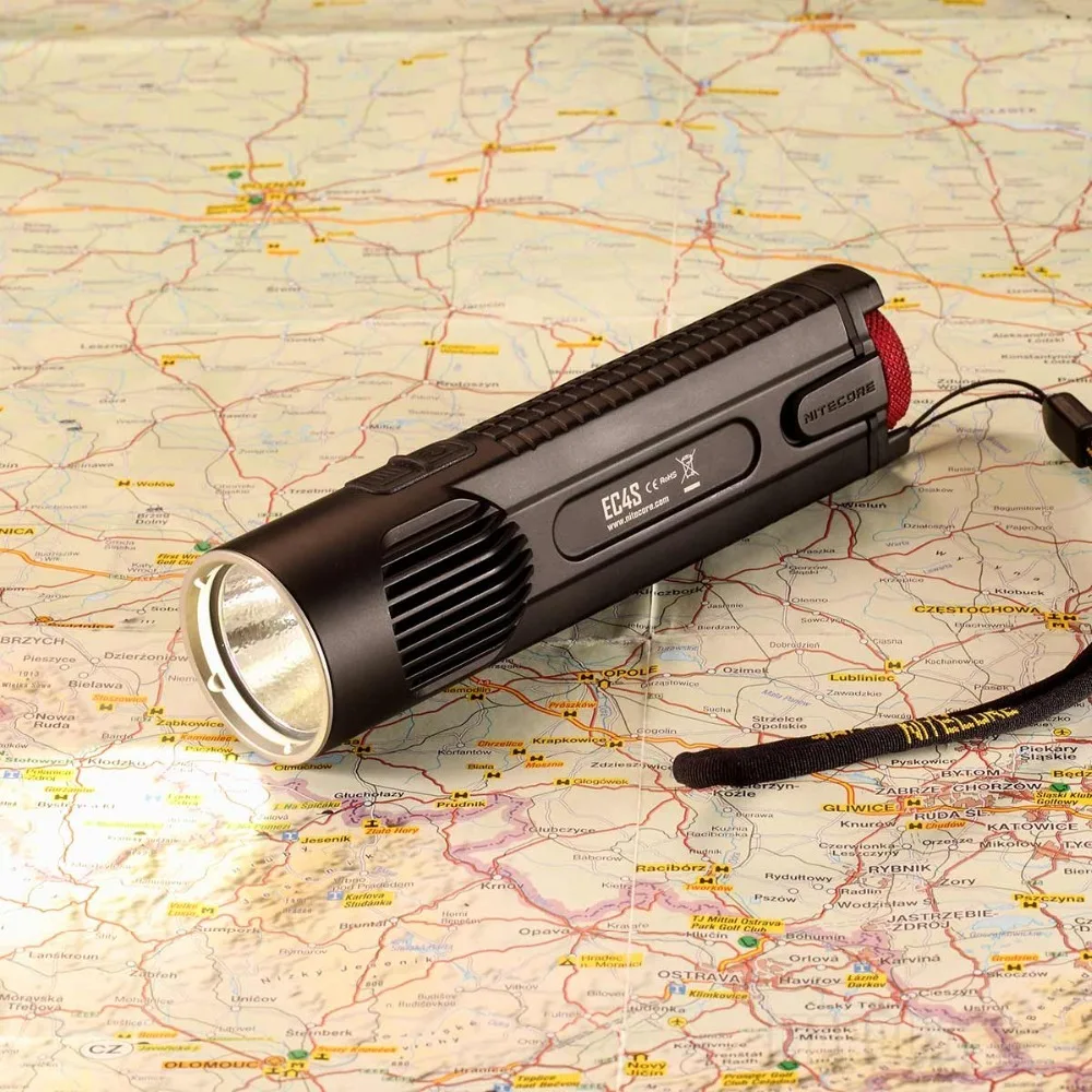 NITECORE EC4S с 2 перезаряжаемыми батареями 18650 2150 люменов 8 режимов XHP 50 светодиодный