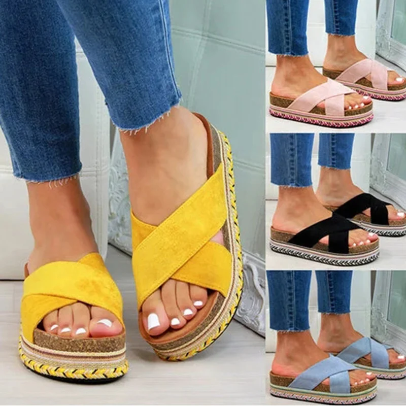 Женские шлепанцы на плоской платформе удобные Женская модная пляжная обувь