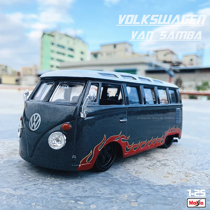 

Модель автомобиля Maisto 1:25 Volkswagen, модель автобуса из сплава, декоративная коллекция, игрушечные инструменты, подарок