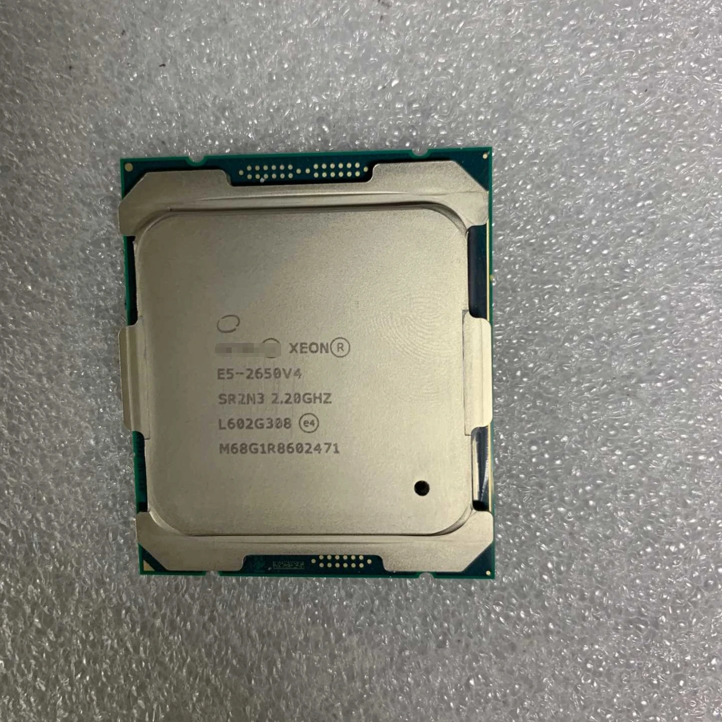 Intel xeon e5 2667 v4