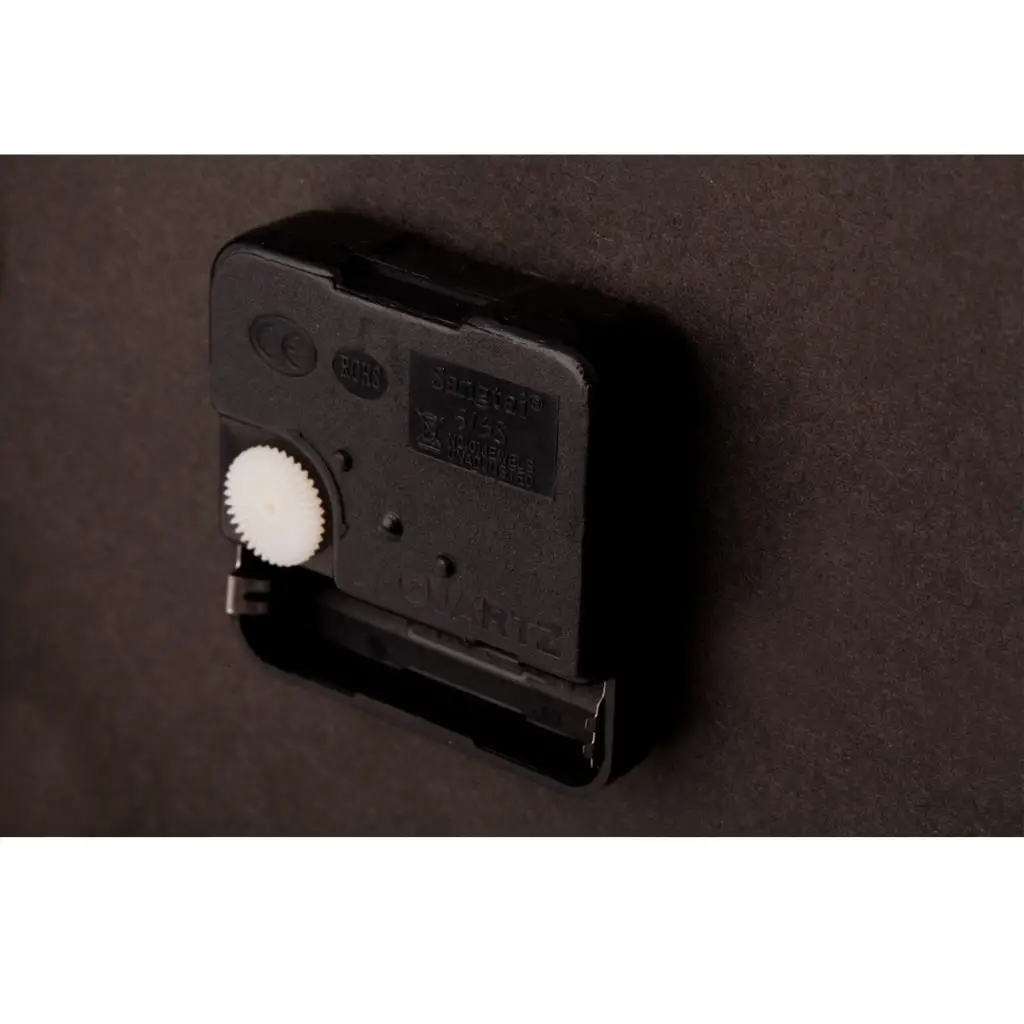 

Xoom Suitcase Table Clock