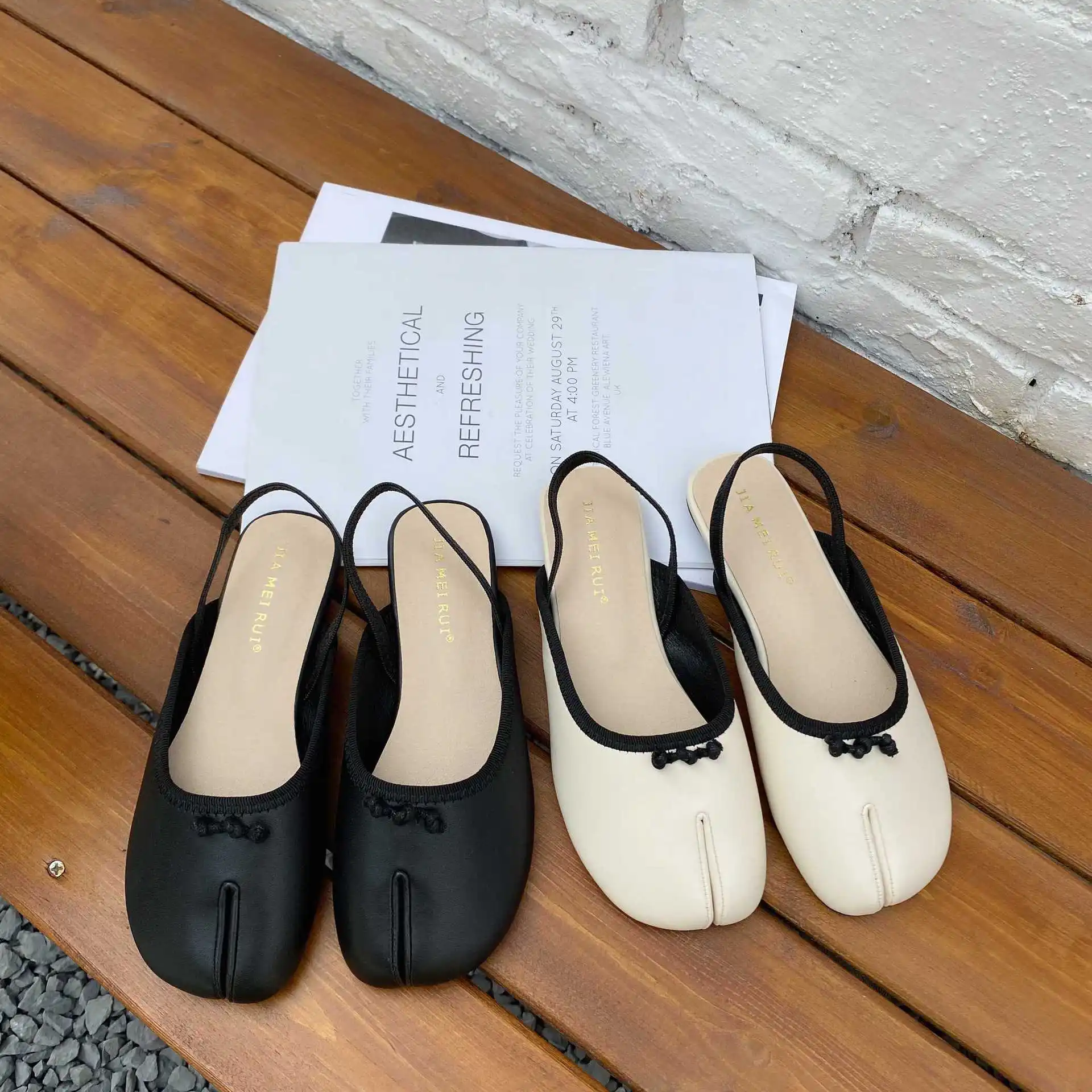 

White black flat ballet split toe flat shoes casual solid color fashion flat shoes 2020 new single shoes