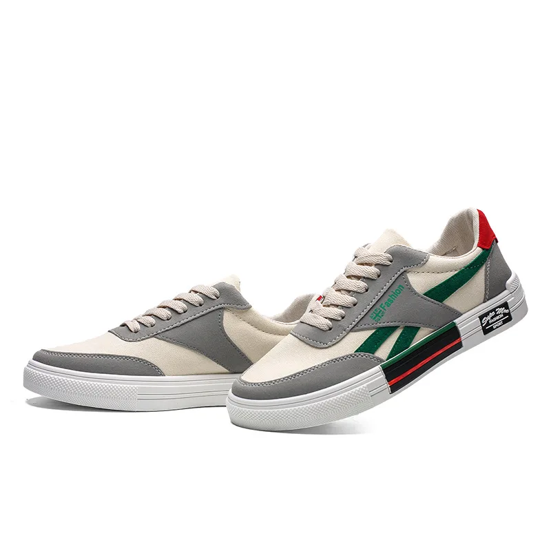 

Spring 2019 New Men's Casual Shoes, Shoes and Canvas Shoes, Korean Sports Shoes for Male Students.