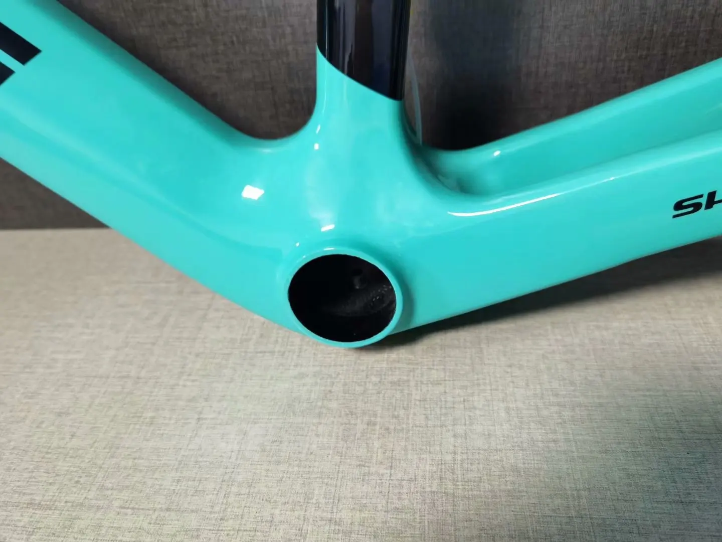 

Blue and black New xr4 carbon road frame T1100 UD carbon road bike frame size 47/50/53/55/57cm more 15 colors