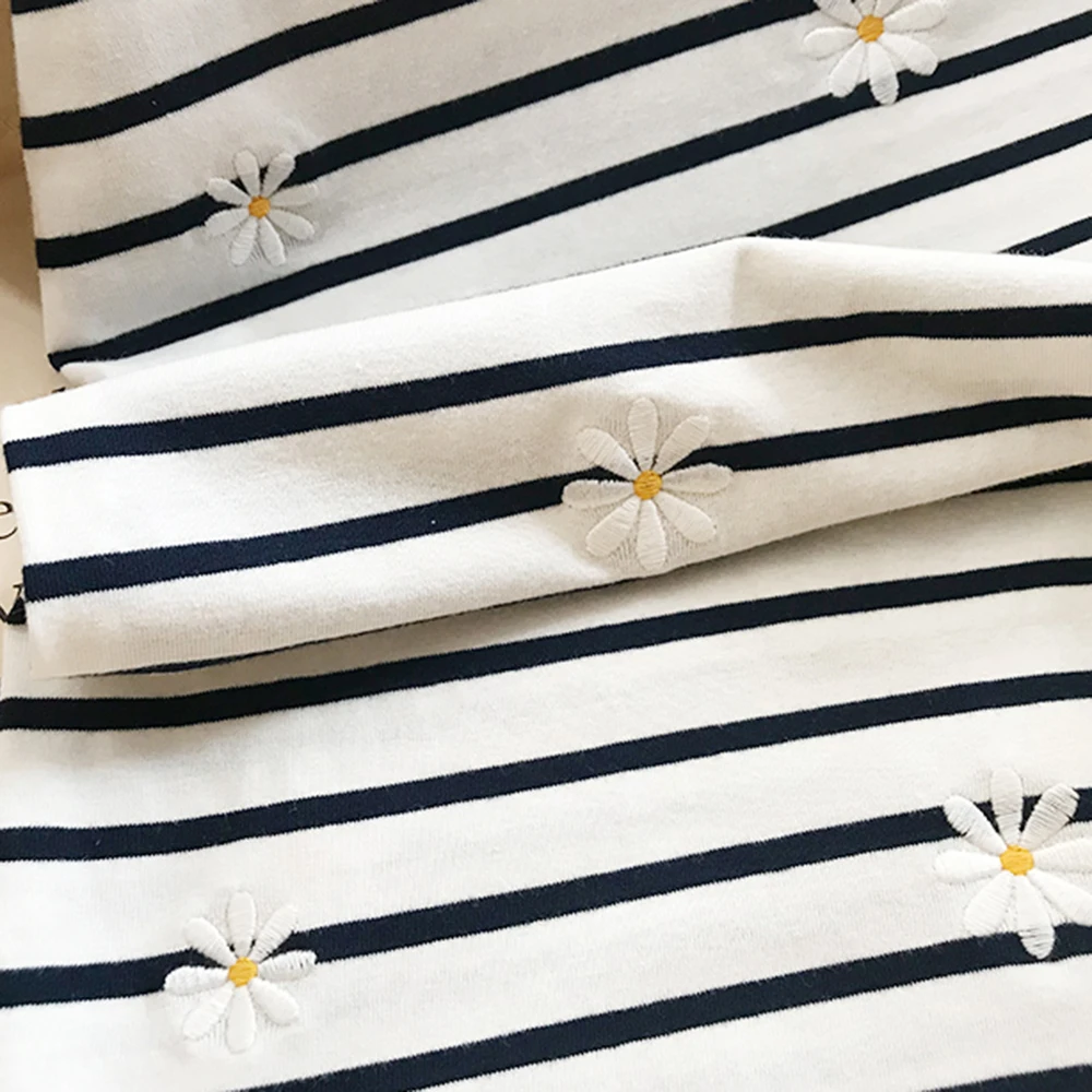 

Daisy Embroidery T Shirt Women Summer 2021 Clothes Short Sleeve Round Neck Striped Casual Tee Shirt Elegant Tshirt Tops Femme