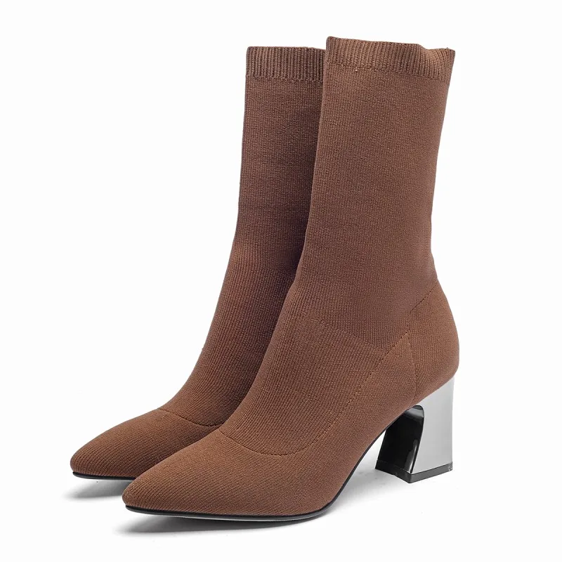 Однотонные эластичные ботинки на высоком каблуке с острым носком большой размер