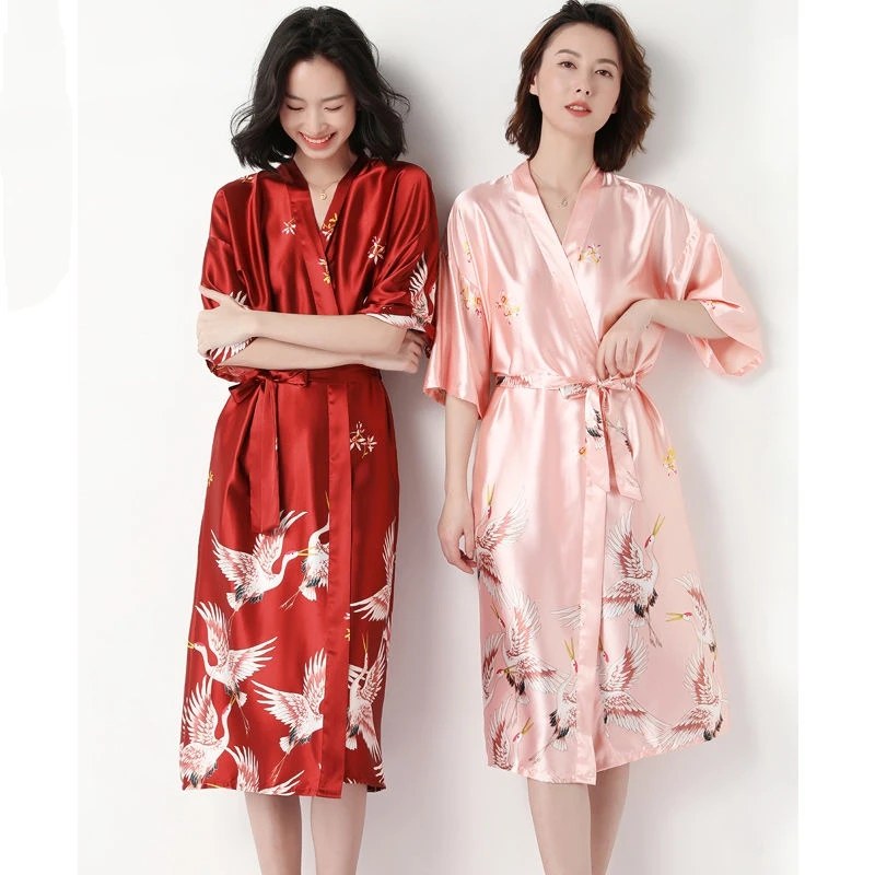 Красные атласные шелковые халаты для невесты кимоно женское летнее длинное