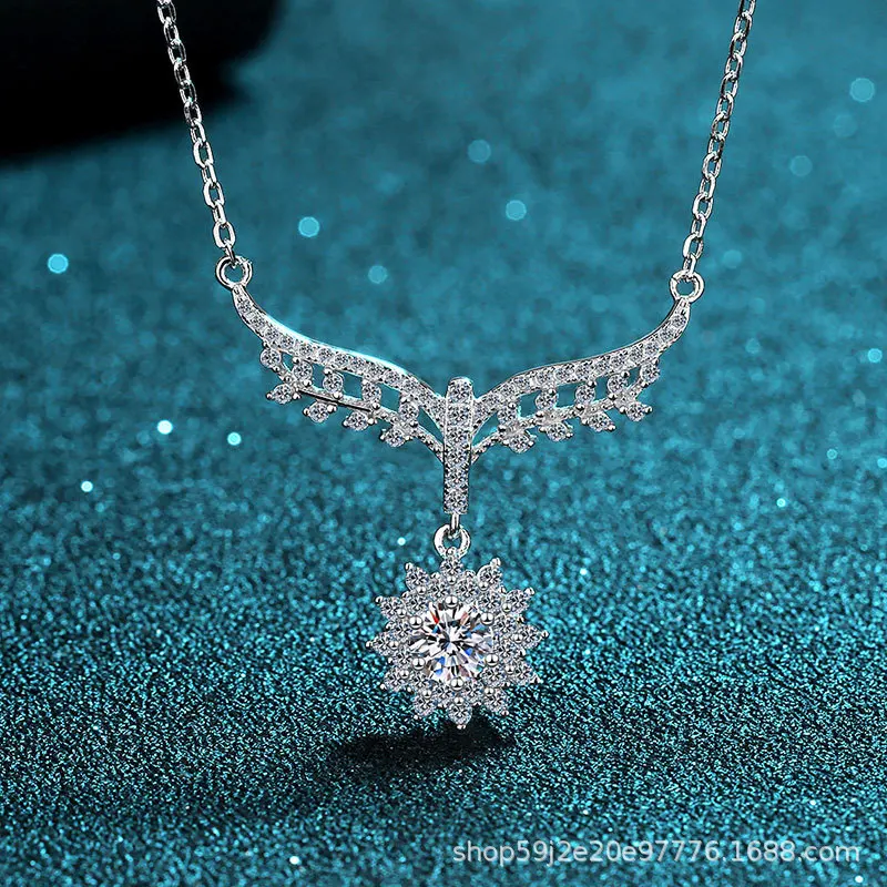 

UMQ 925 Silver Angel Wing Statement Necklace Chain Excellent Cut Pass Diamond Test 0.5 ct d Moissanite Snowflake Necklaces