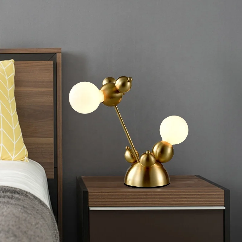 Роскошный Новый дизайн декоративная настольная лампа для гостиной Золотая