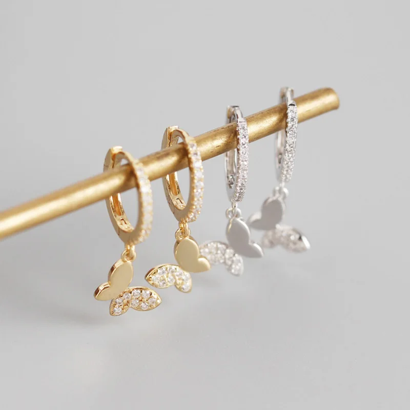 

New Cute Stud Earrings Silver Color Butterfly Hoop Earrings Women Shiny Design Butterfly Ear Buckle Gold Silver Jewelry Gifts