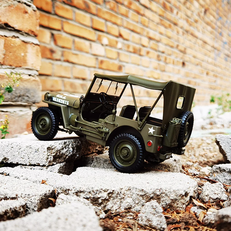 welly 1:18 Willis Jeep ArmyGreen alloy car model simulation car decoration collection gift toy Die casting model boy toy