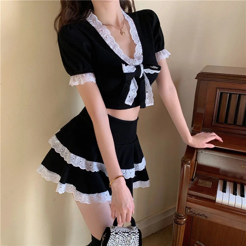 

2021 summer new pure sweet dark girl LACE SHORT SLEEVE TOP + pleated umbrella skirt suit