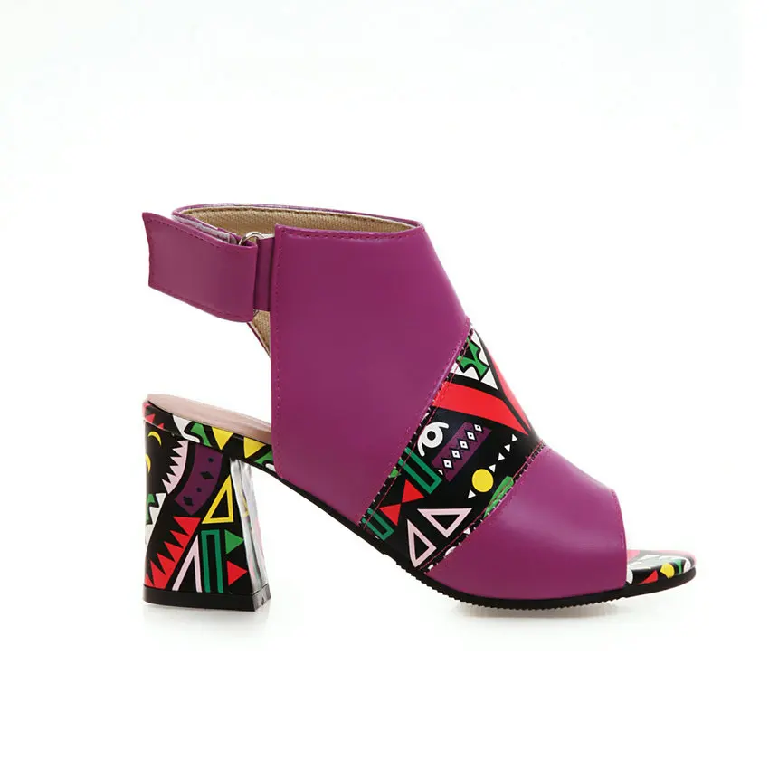 Модные летние туфли QUTAA разноцветные сандалии из искусственной кожи с граффити