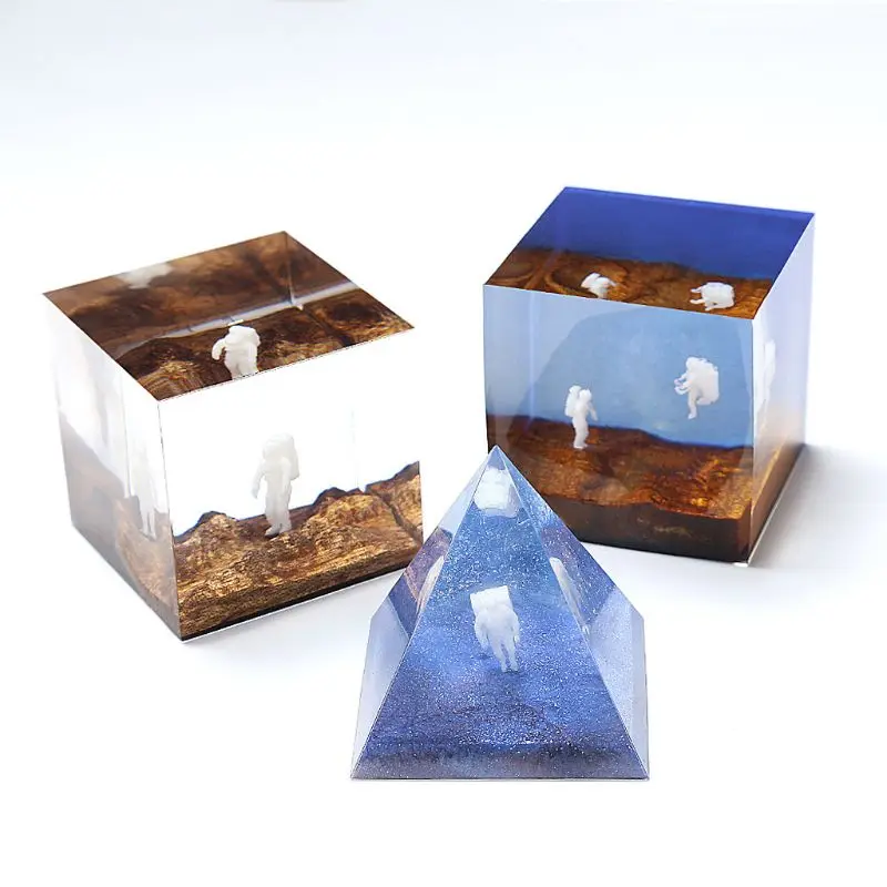 

Silicone Mini Astronaut Modeling Resin Mold Planet Theme Resin Spaceman Jewelry Fillings Resin Casting Jewelry Making