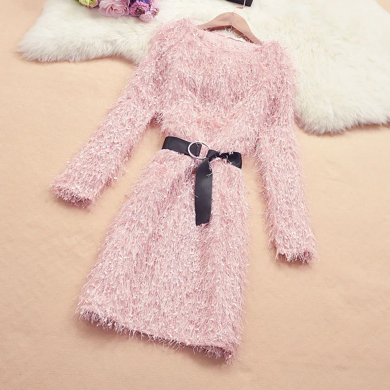 Платье футляр женское с бантом и длинным рукавом однотонное облегающее