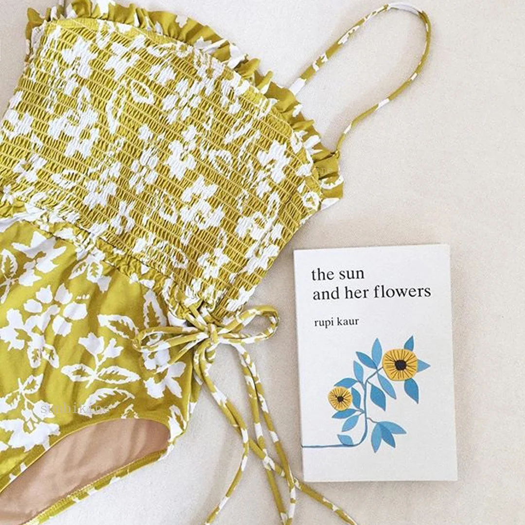 

Cable Pleated Print Small Fresh Tube Top Strap One-piece Swimsuit Bikini