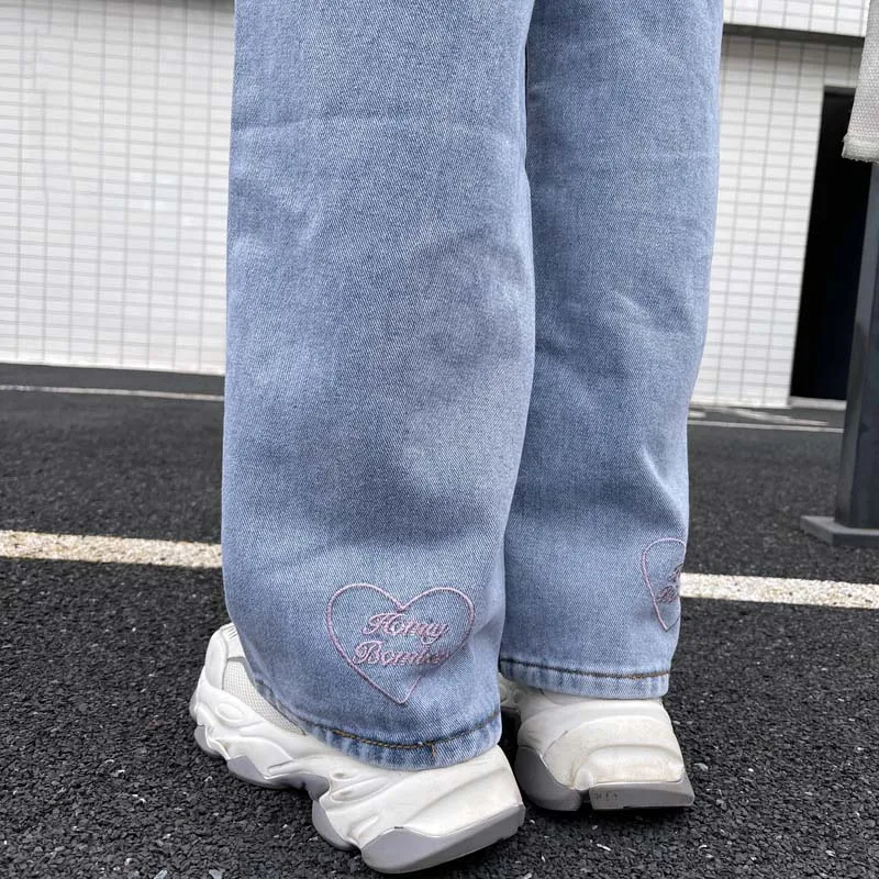 

New Jeans Women College Style Trousers Vintage Washed Wide Leg Pants Love Embroidery Jeans Cotton Loose High Waist Straight