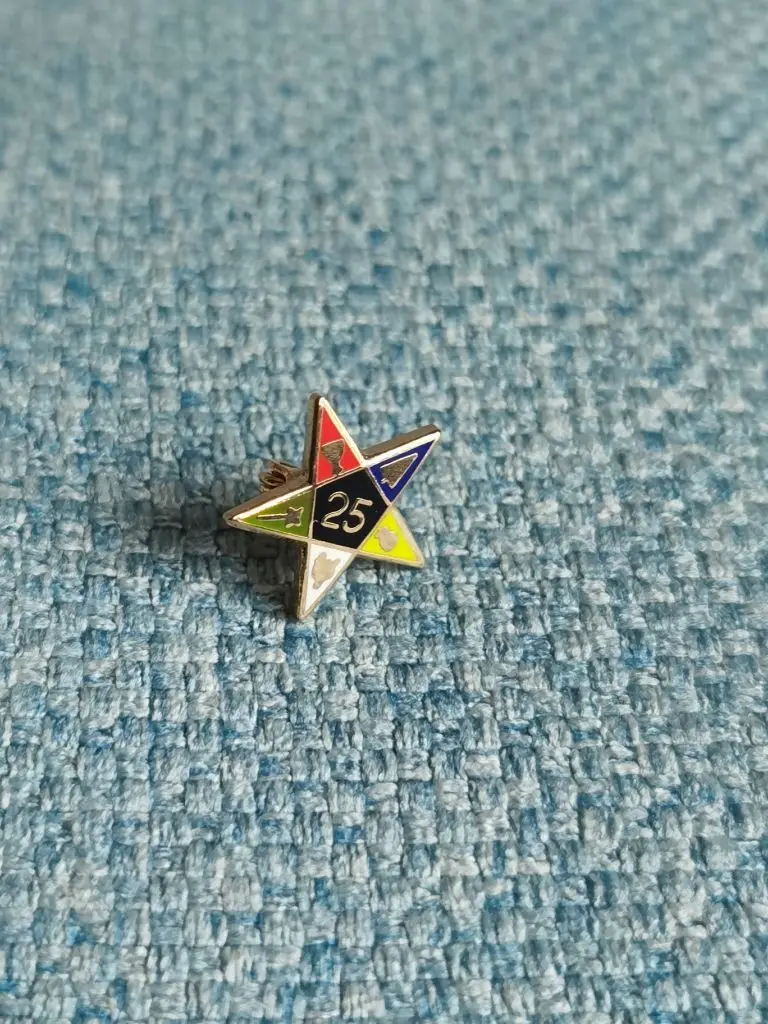 Оптовая продажа с фабрики 25 й год логотипа Восточная звезда значок на лацкан|badge