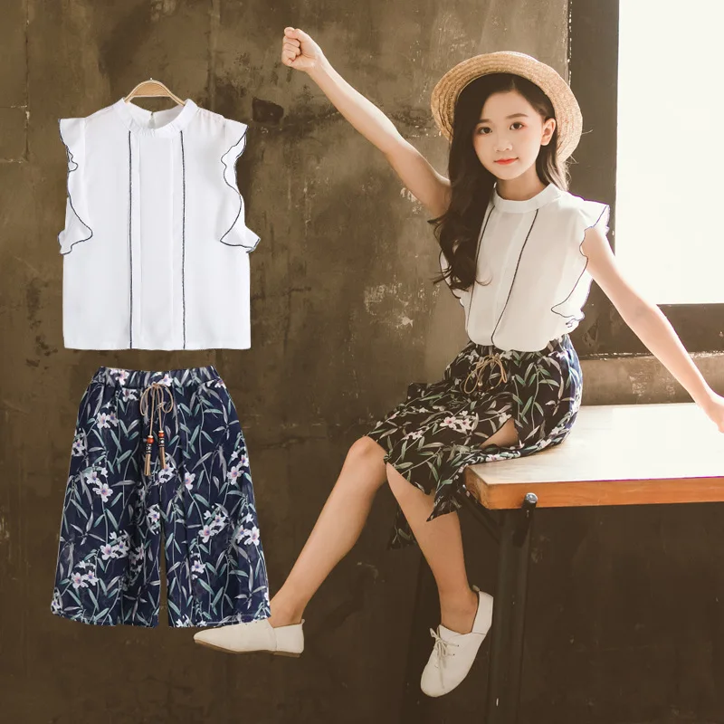 Комплект летней детской одежды из двух предметов рубашка и брюки на возраст 8-12