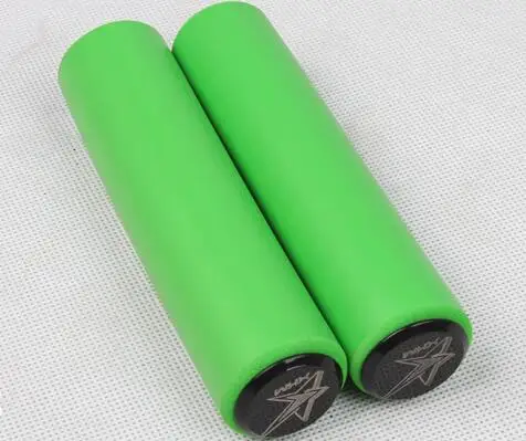green Руль для горного велосипеда, силиконовая ручка, силикагель, пена, губка, велосипедные ручки, крышка XC/AM, Сверхлегкий, противоскользящий, 70 г - Цвет: green