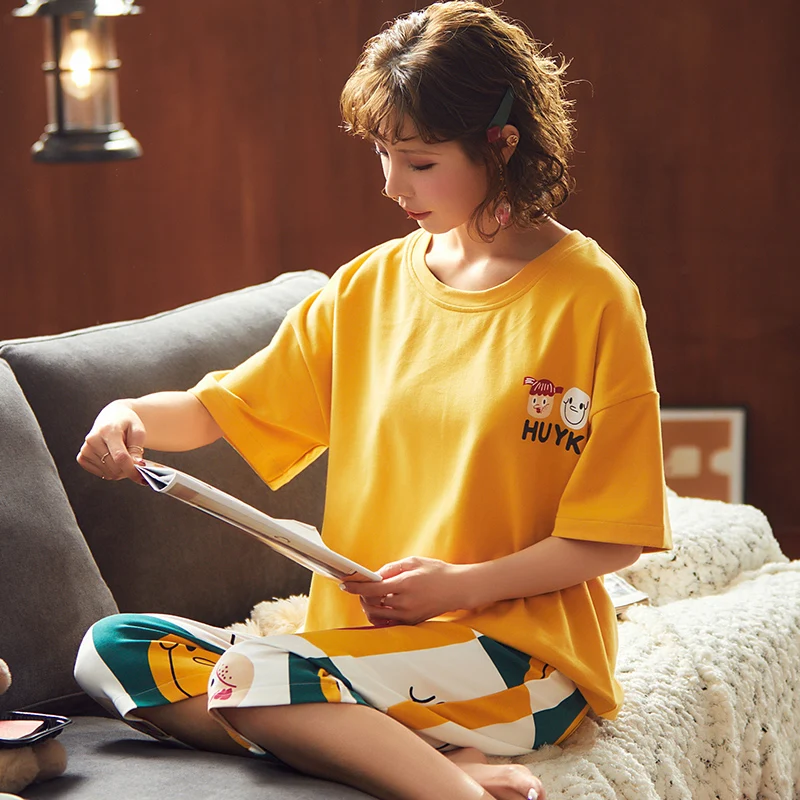 

Women Soft Yellow Cotton Homewear Cute Cartoon Nightwear Summer Pajamas Set Round Neck Short Sleeves Calf-Length Pants Sleepwear