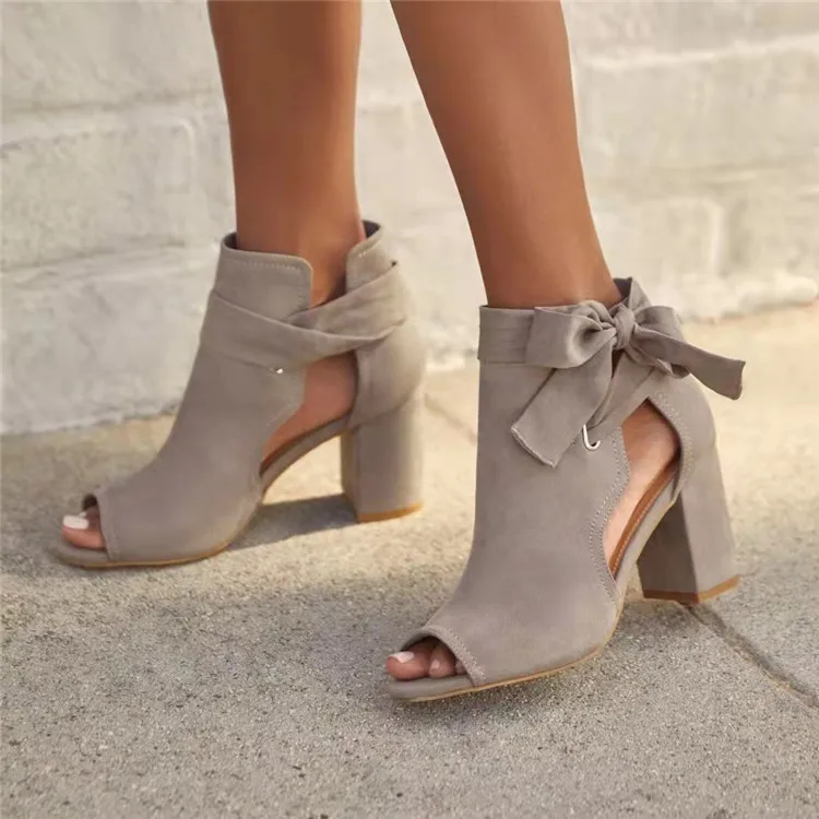 

New Women's Pumps 2022 Bow Elegant Peep Toe Ladies Buckle Strap Chunky Heel Sandals 36-42 Large-Sized Female Dress Party Shoes