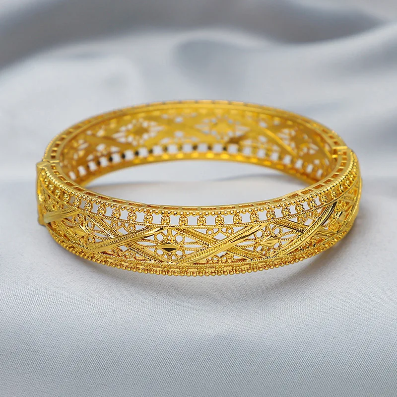 

Neo-Gothic Ethnic Style Hollow Pattern Gold-Clad Fashion Female Bracelet