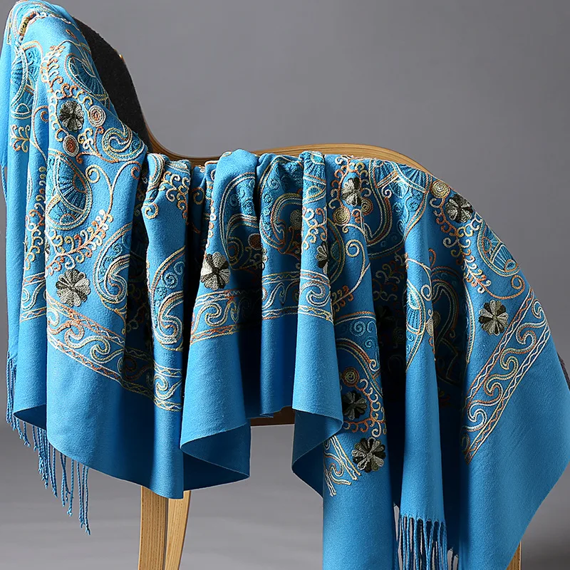 

Fashion Ladies Cashew Flowers Embroidery Cashmere-like Warm Winter Wraps Scarf Shawls Female Pashmina Scarf Big Size 70*200cm