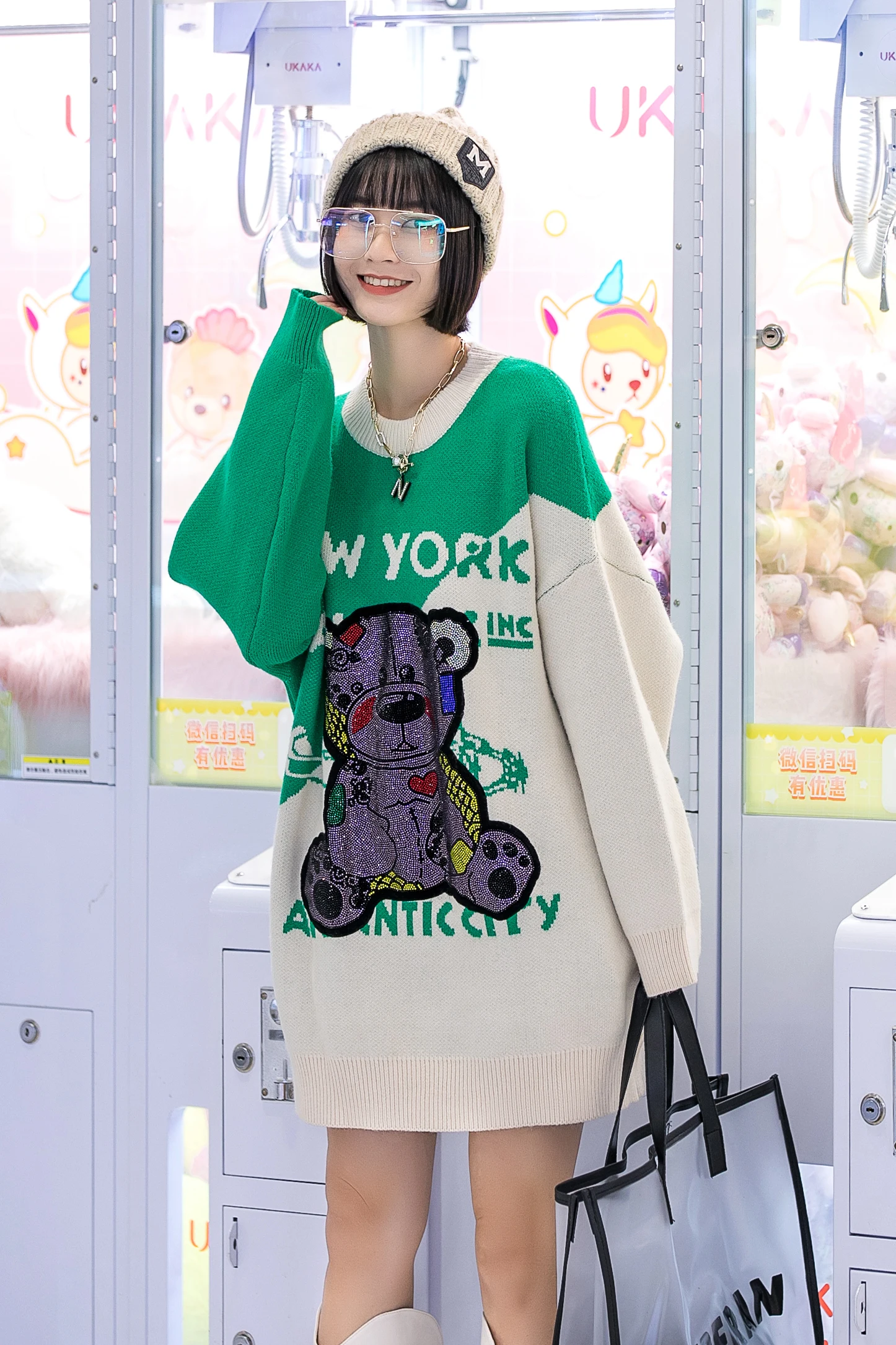 

Women's contrast cute bear cartoon sweater o-neck women's contrast Fashion Top