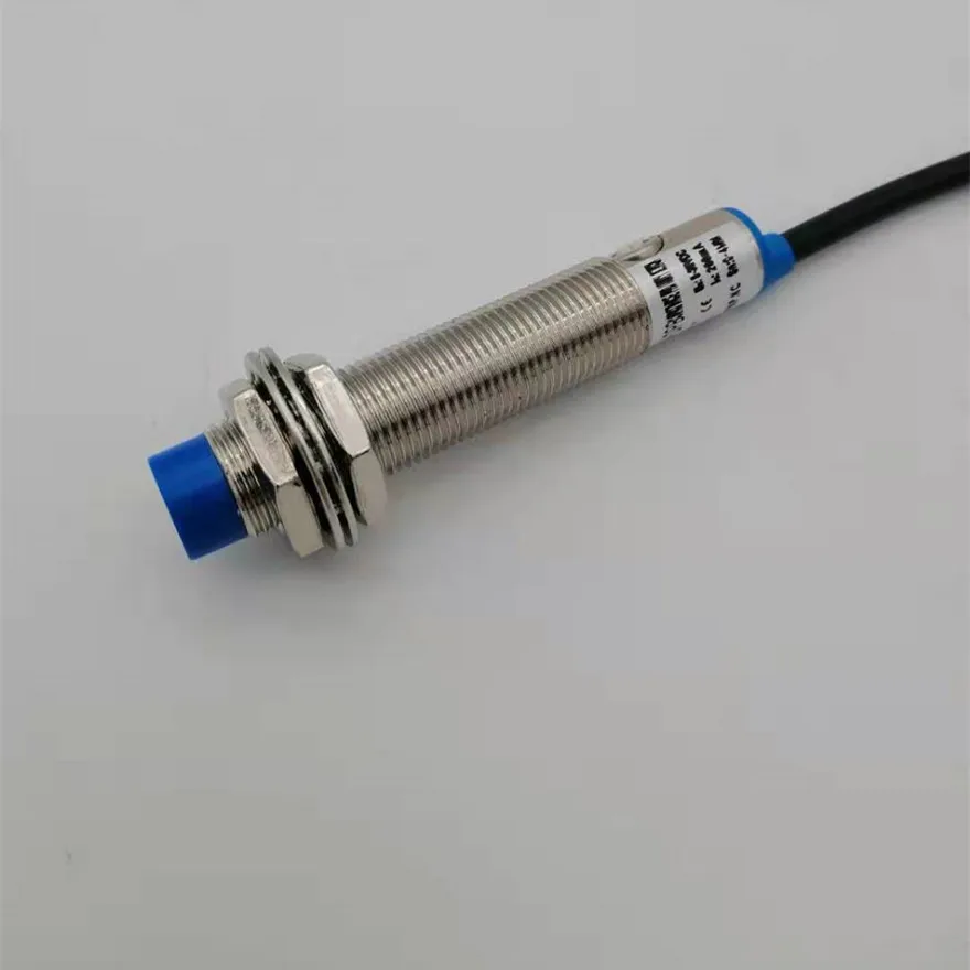 Цилиндрический емкостный датчик приближения CHUX M12 4 мм 10 30 в DC NO/NC CM12 DNA/DNB Емкостный