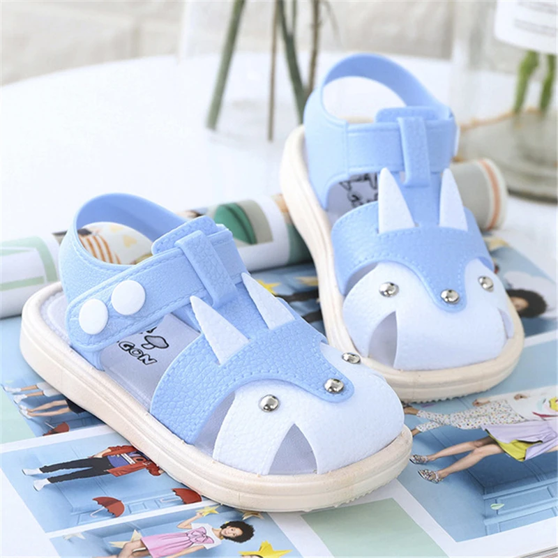Легкие детские сандалии летняя прогулочная обувь дышащие уличные для мальчиков