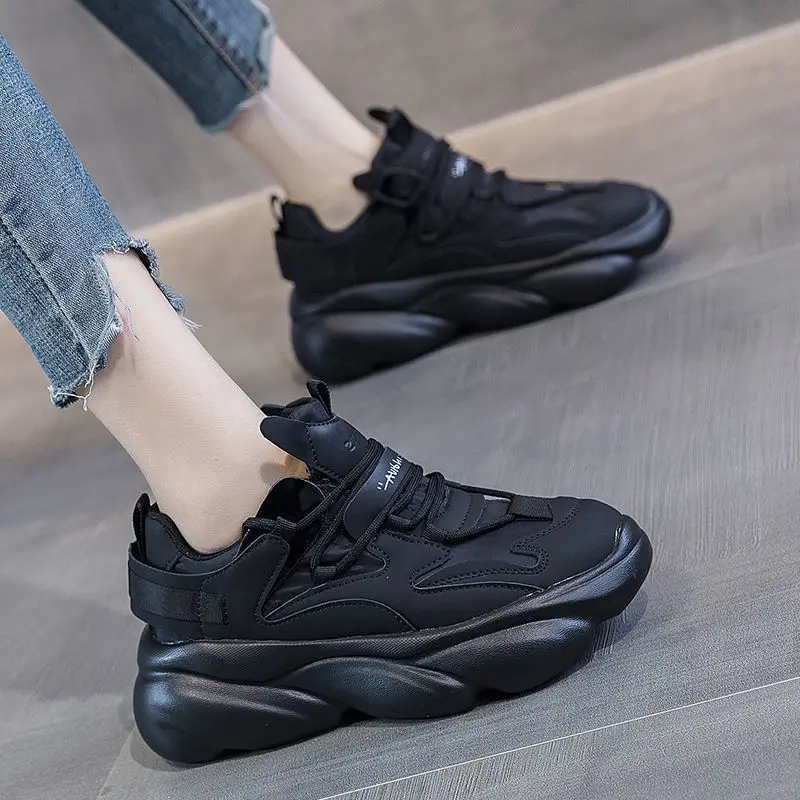 

Luxury Black Sneakers Women Shoes Girl Shoes Fashion Ladies Vulcanized Shoes Platform Sneakers Women Sport Shoes Baskets Femme