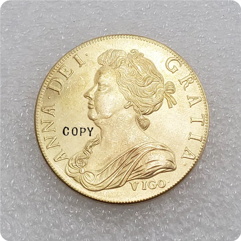 Королева Великобритании Анна 1703 Золотая Виго пять гуаньяс КОПИЯ