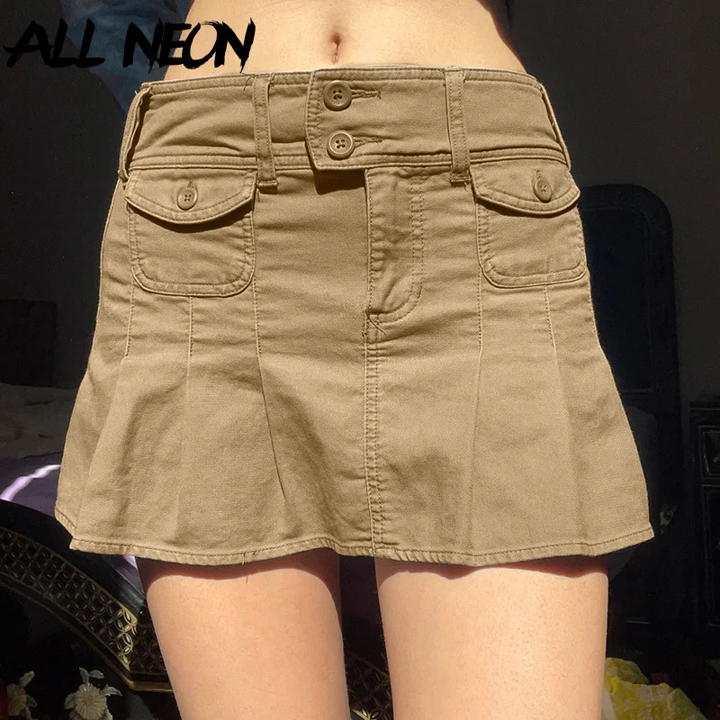 

Юбка трапециевидная плиссированная с карманами и заниженной талией, в стиле ретро