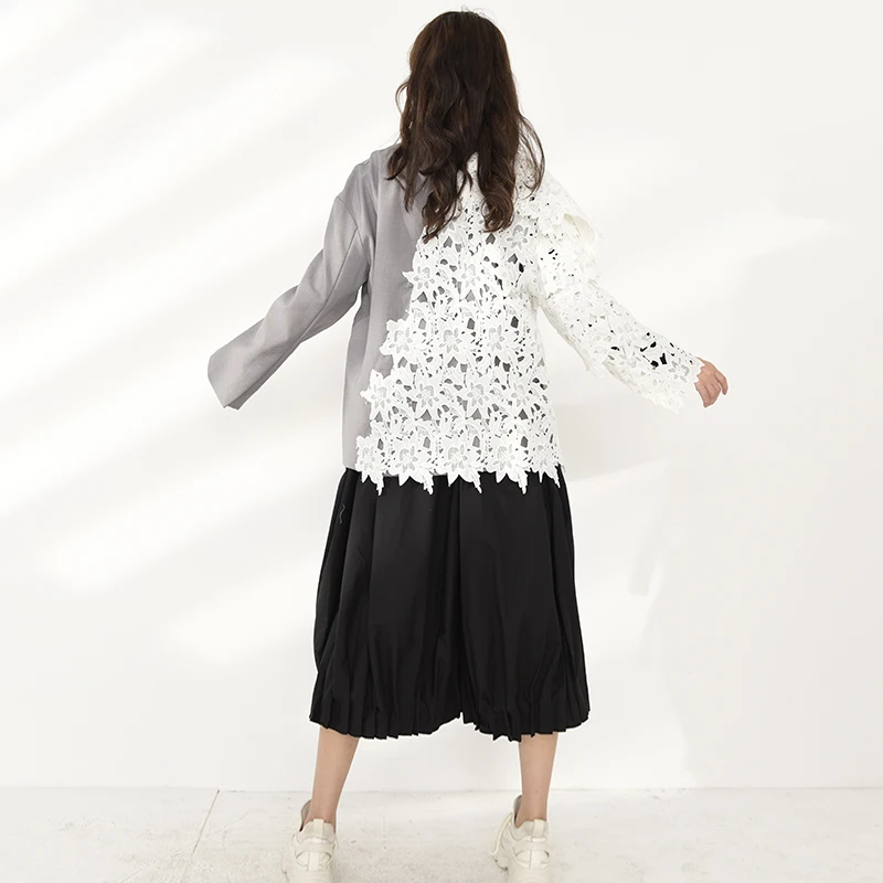 

[EAM] Loose Fit Gray Lace Bandage Big Size Jacket New Lapel Long Sleeve Women Coat Fashion Tide Autumn Winter 2021 1N50502