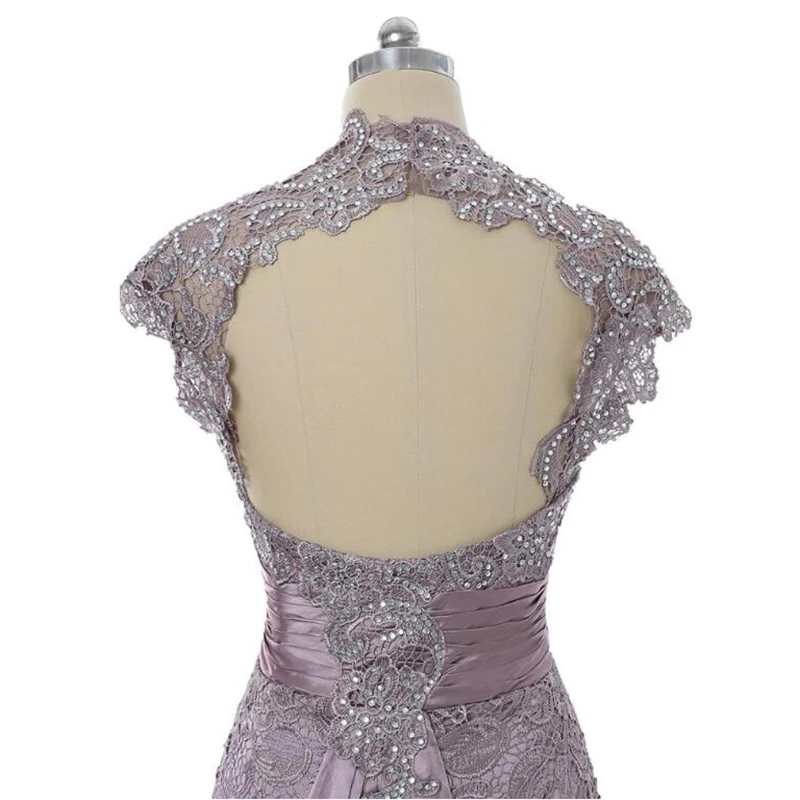 Великолепные трапециевидные кружевные платья лавандового цвета с высоким