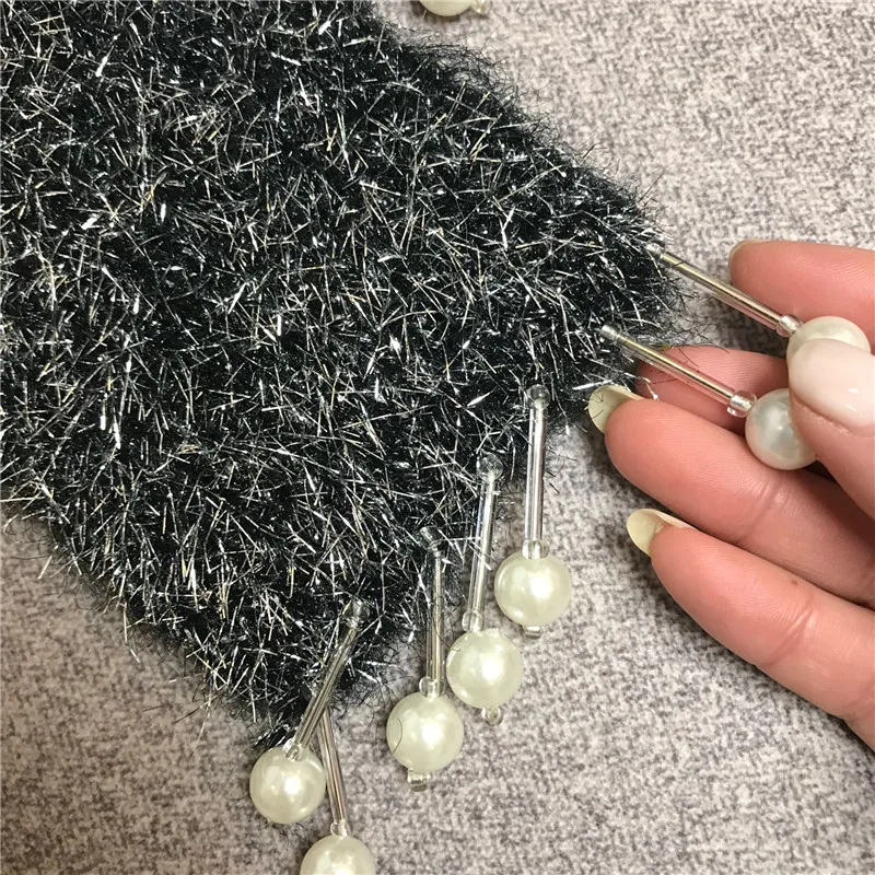 Женский трикотажный пуловер яркий Свободный серебристого цвета с кисточками и