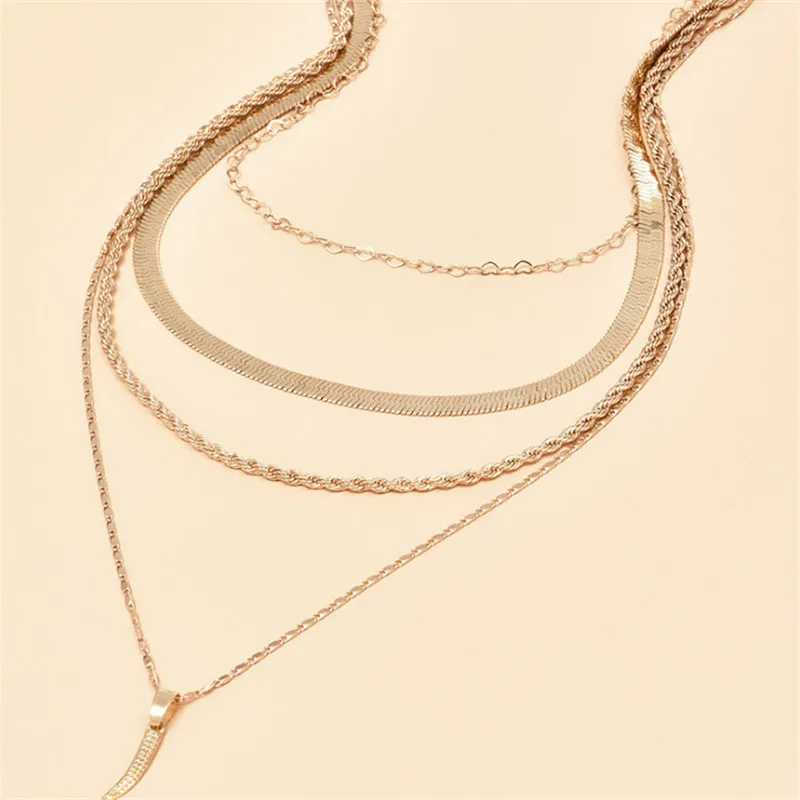 

Creative Temperament Personality Crescent Pendant Multilayer Necklace for Women