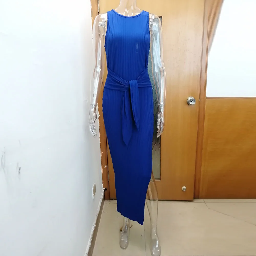 Женское трикотажное платье без рукавов голубое или оранжевое облегающее длинное