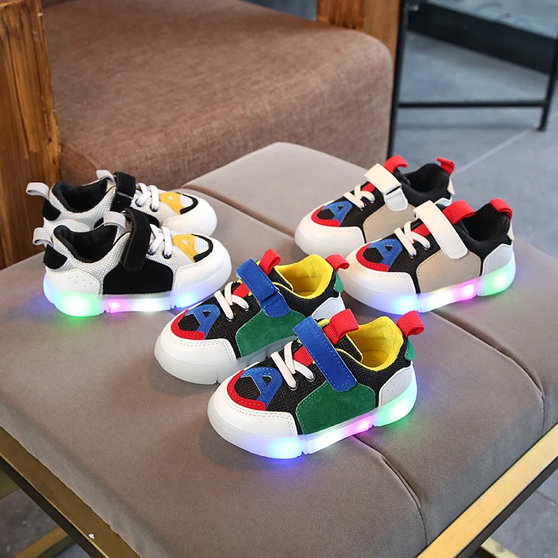 

Детские кроссовки с подсветкой, повседневная спортивная обувь для мальчиков и девочек, светящиеся ботинки, школьная обувь со светодиодной ...