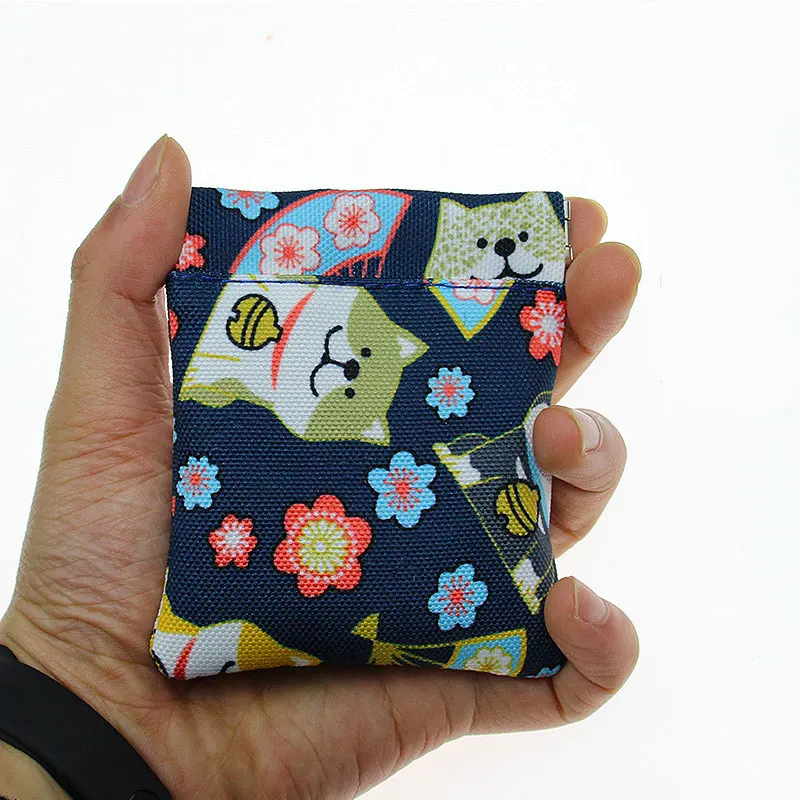 

Women Wallets Lucky Cat Cartoon Coin Wallet Summer Canvas Purses Small Fresh Lady Fashion Bag Earphone Pocket Dollar Money Bag