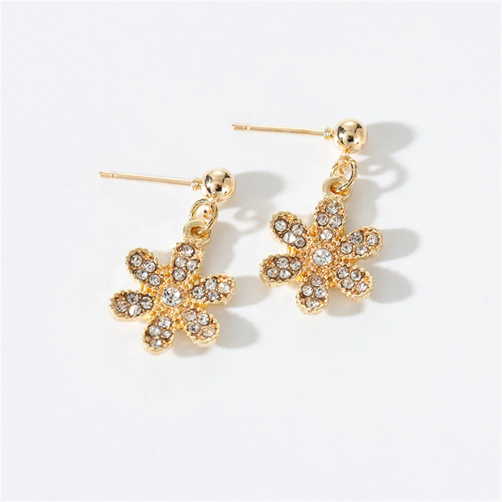Серьги с кристаллами в виде лепестков Мори | Украшения и аксессуары
