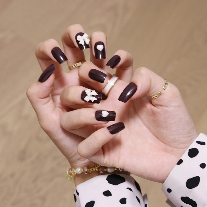 

Накладные ногти средние и длинные темно-коричневые наклейки для ногтей Готовые наклейки для ногтей 24 наклейки для ногтей с клеем BUTT666