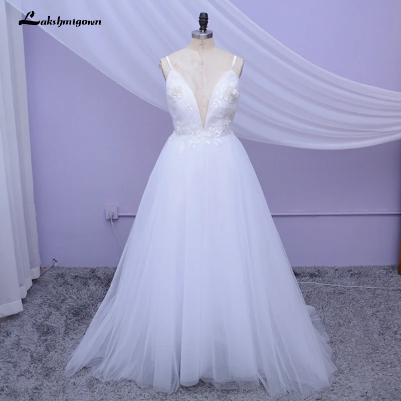 

Sexy Flowers Spaghetti Straps Wedding Dress White Vestido de noiva 2020 Deep V-neck Backless Bridal Gown Vestido De Novia