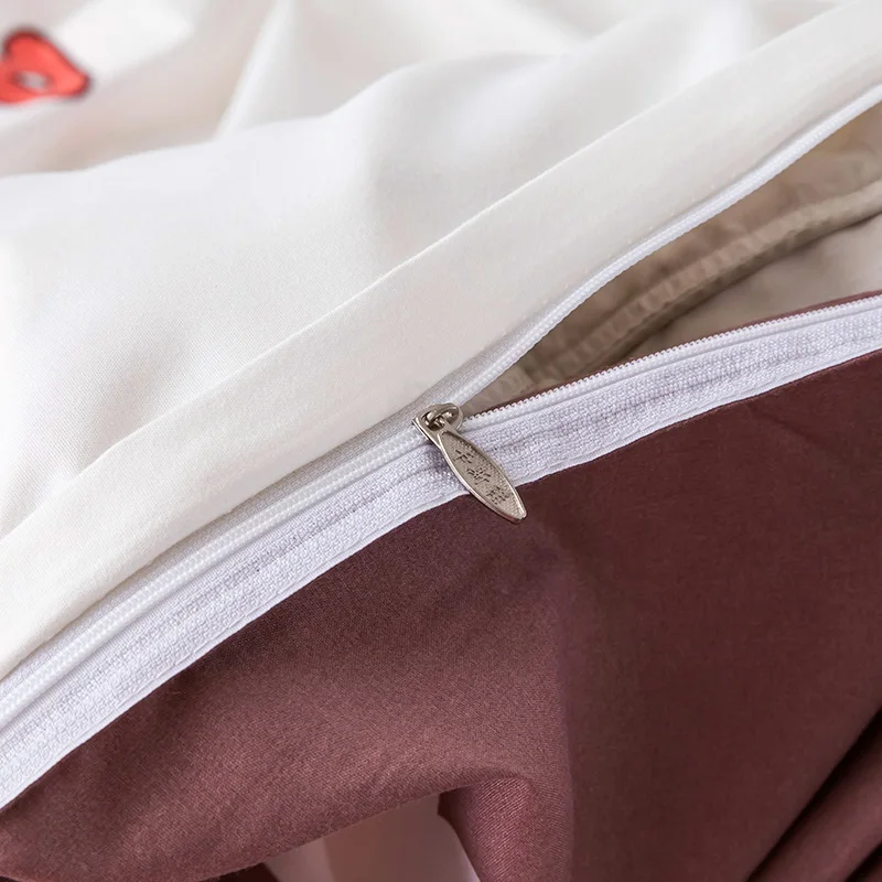 Комплект постельного белья для пар двуспальный комплект с мультяшным белым