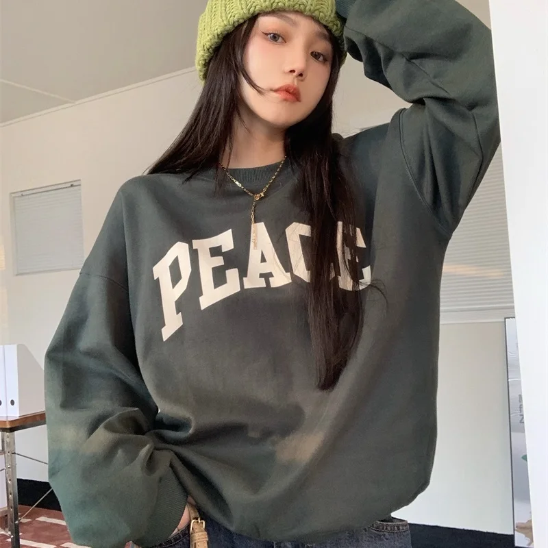 

Hoodies & Sweatshirts