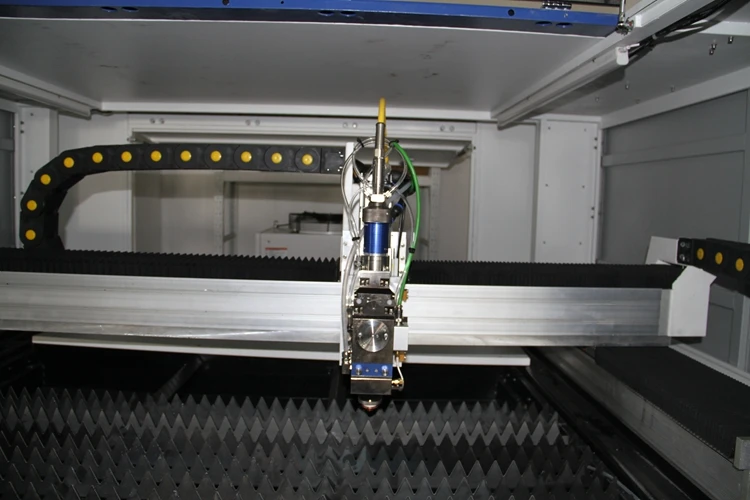 Рисунок 4 - Волоконный лазерный станок для