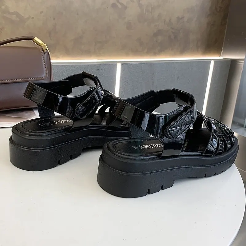 

Roman Sandals Women Round Toe One-Word Buckle Baotou White House Shoes Woman Fashion 2021 New PU Weave Black Flat Summer Sandal