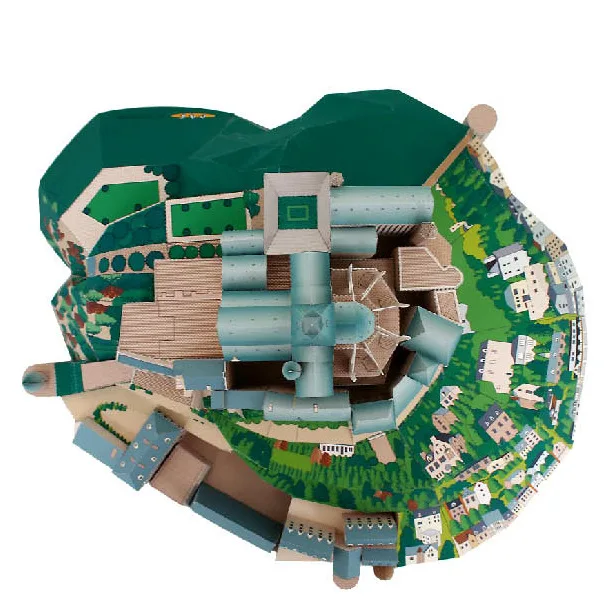 Всемирно известная архитектурная модель французского аббатства Святого Мишеля